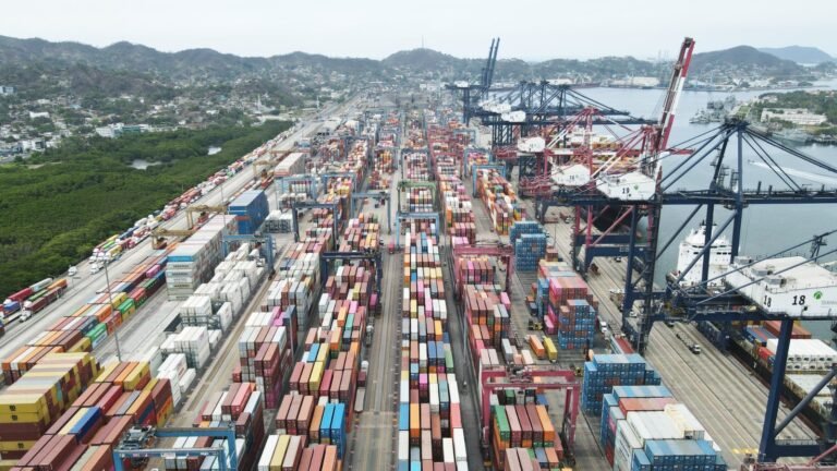 Volumen portuario de SSA Marine México supera los 2 millones de TEUs en ...